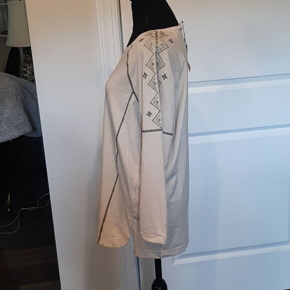 Kori America Cream Shirt with Stitching - Picture 3 of 10